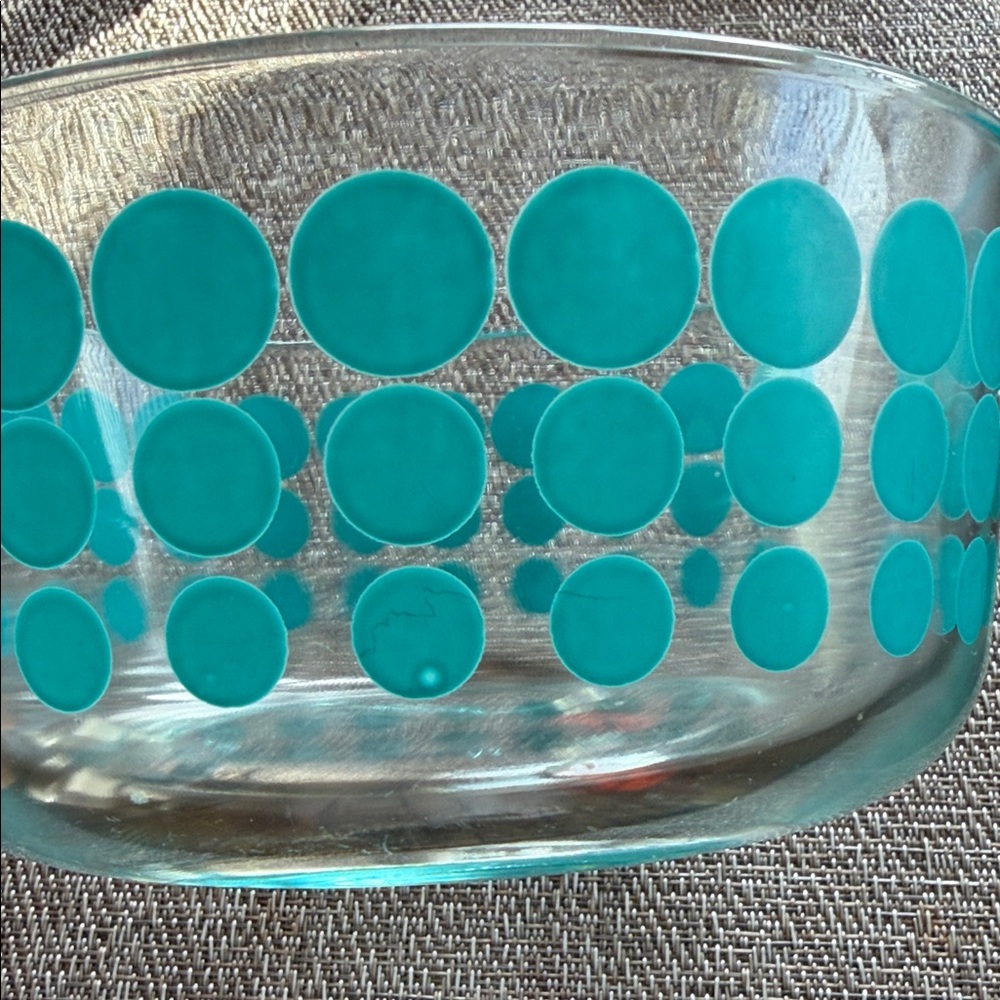 Pyrex 1 Qt Glass Bowl with HTF Turquoise Polka Dots 7201 VGUC - Picture 6 of 8